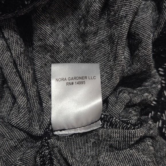 Nora Gardner Black Chevron Knit Twist Front Mini Dress Size 6 Made in USA - Picture 6 of 7